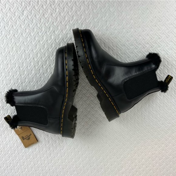Dr. Martens Women's 2976 Leonore Faux Fur Chelsea Black size 6 - Picture 6 of 13